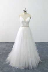 Chic Spaghetti Strap Appliques Tulle Wedding Dress On Sale-27dress